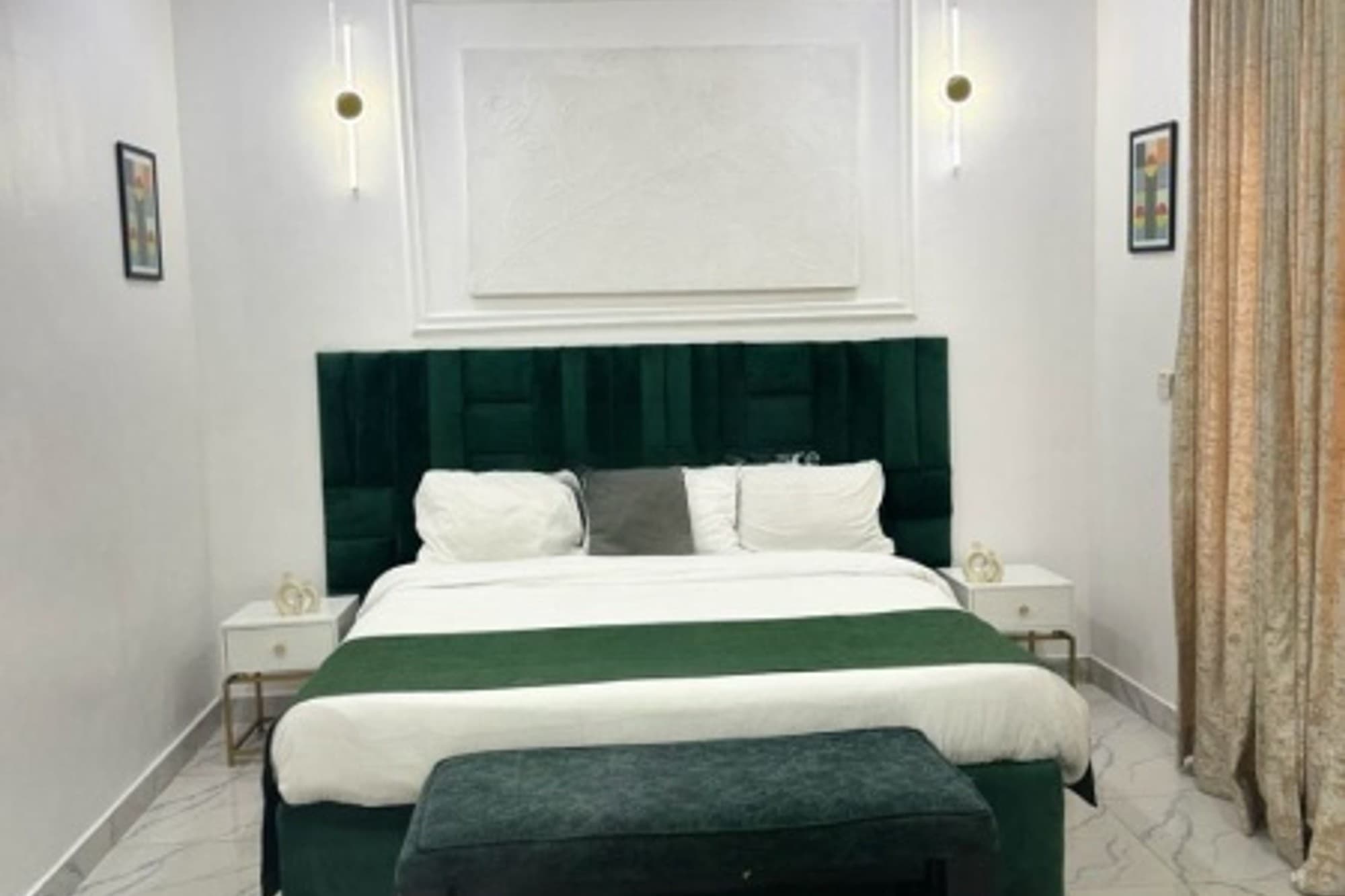 5 Bedroom Shortlet in Lagos