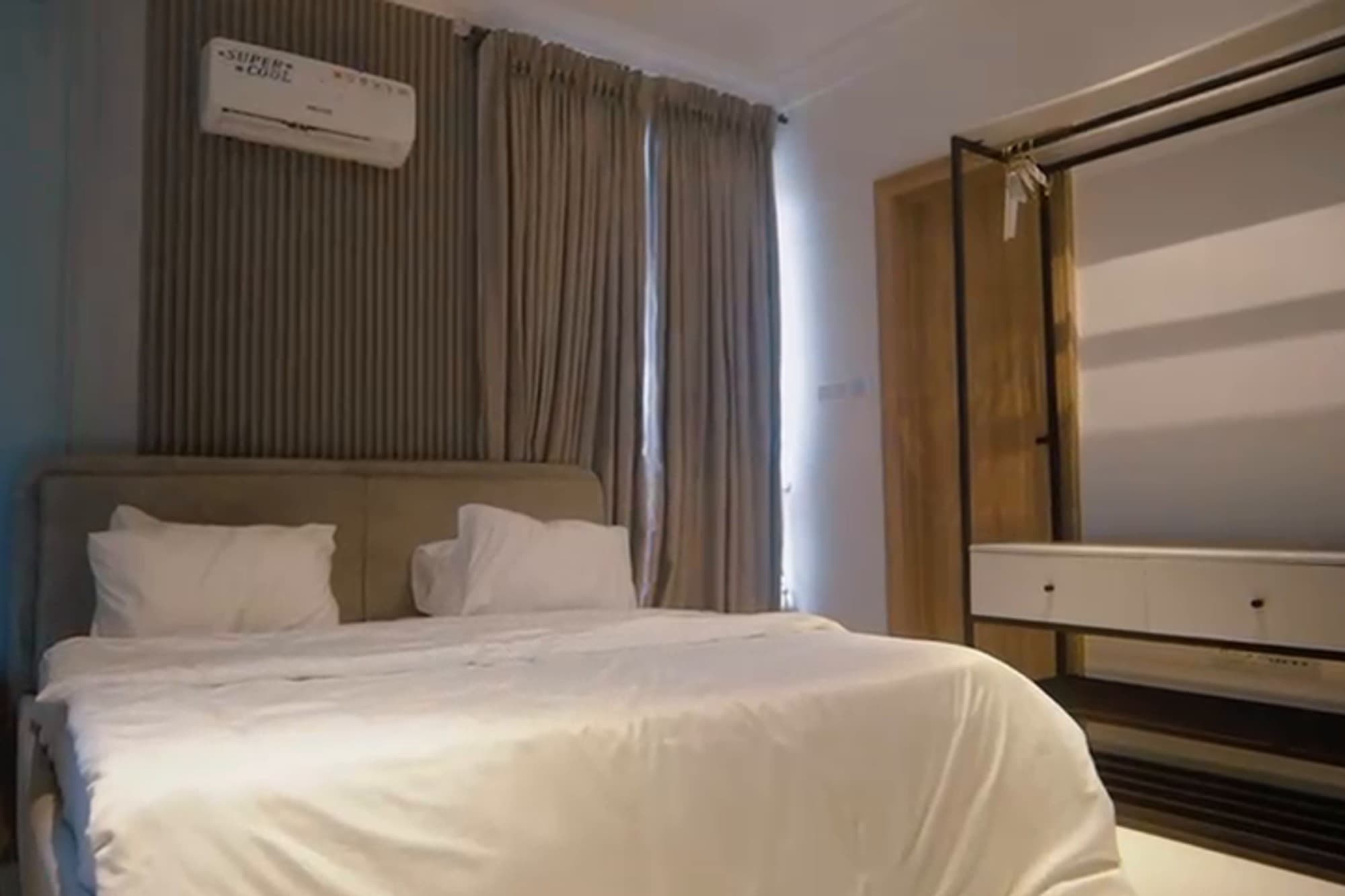 The Haven Unit : A Smart 2-bedroom Retreat By Apartments in Lagos