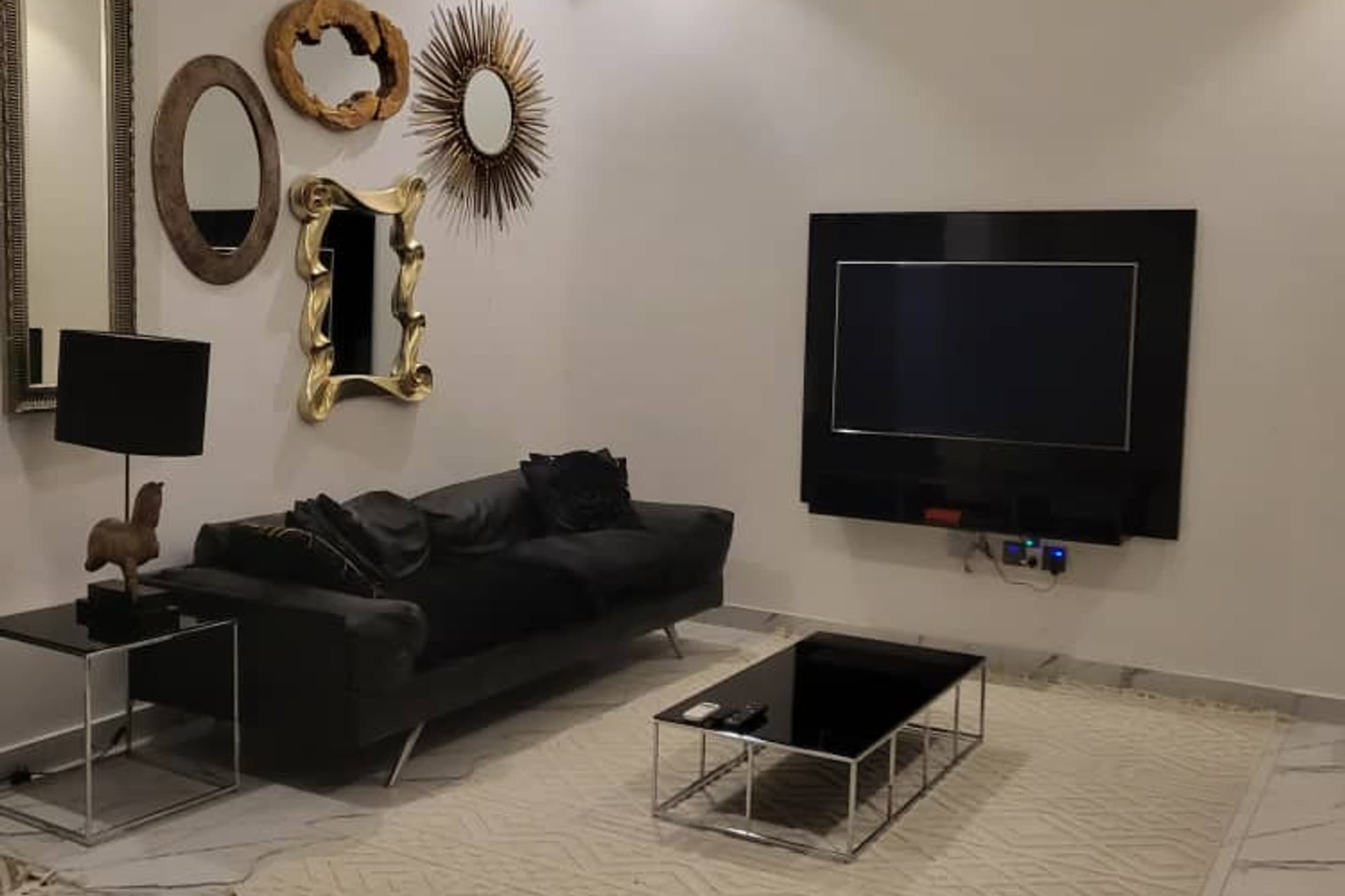 2 Bedroom Apartment (Big 5) image 1