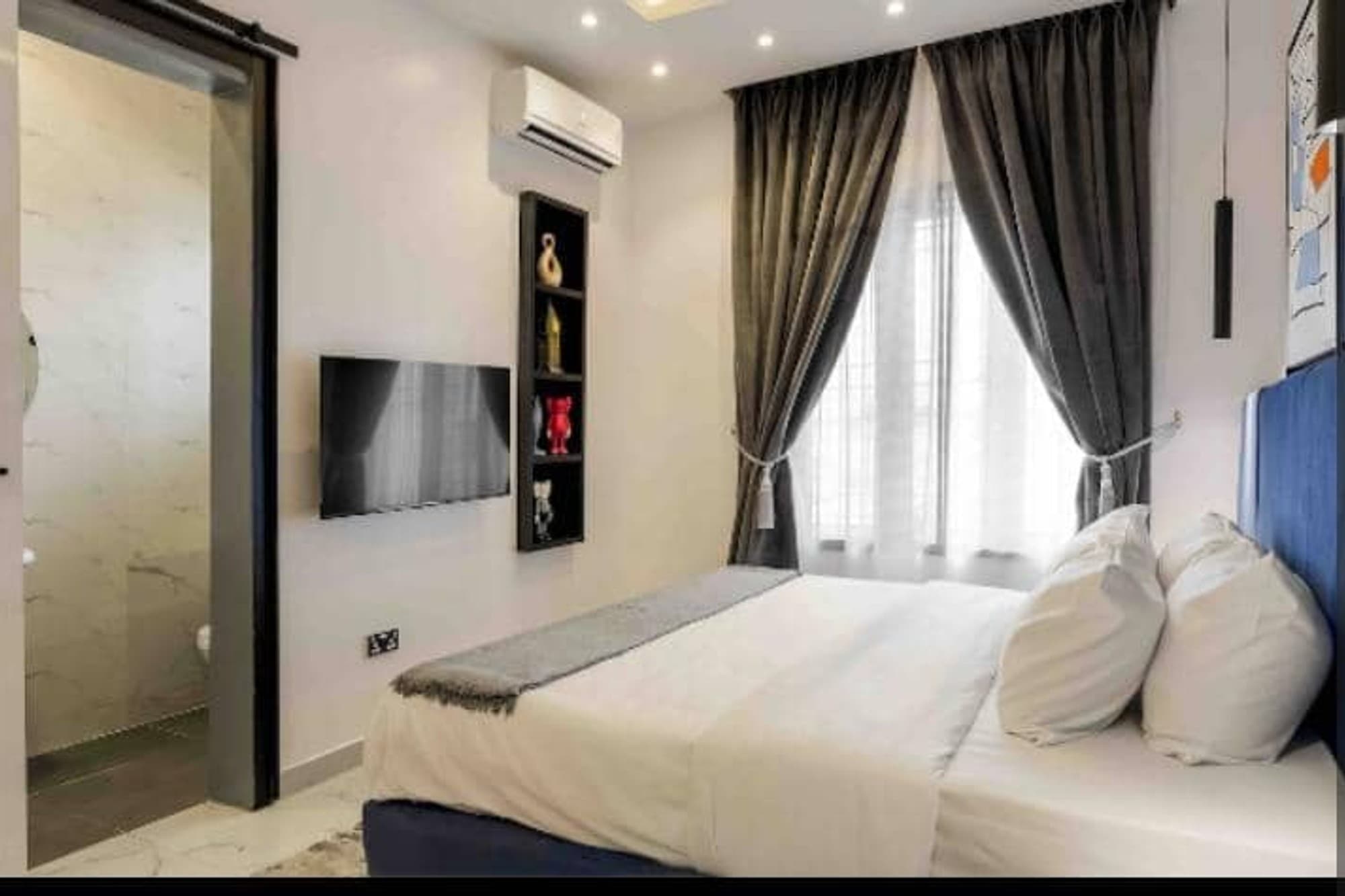Executive Gray 1 Bedroom Apartment in Lekki