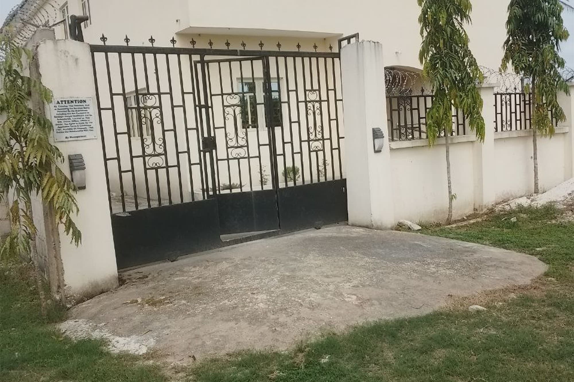 Detached House image 1