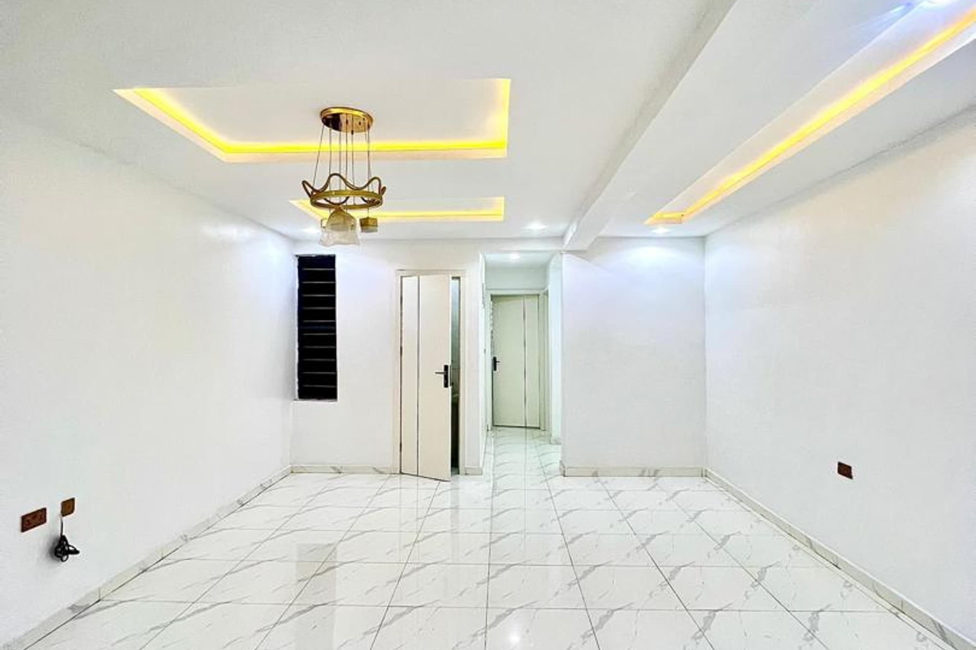 2 Bedroom Apartment With Gym, Pool, Inverter And Elevator in Lekki